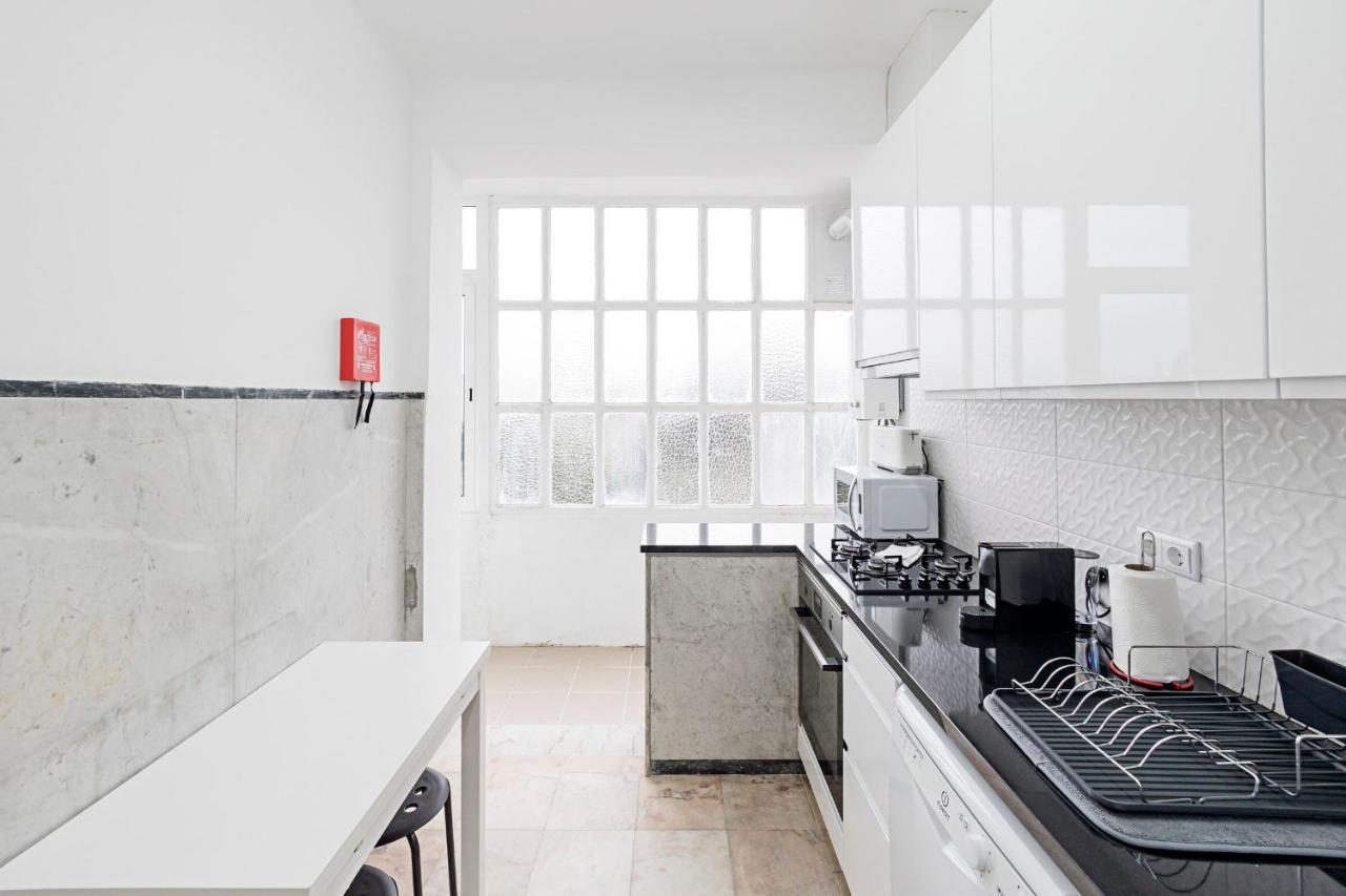 Torrinha 83 Apartments By Lovelystay Porto Eksteriør bilde